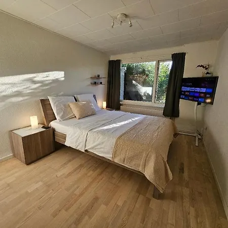 Modern, Spacious With Sauna