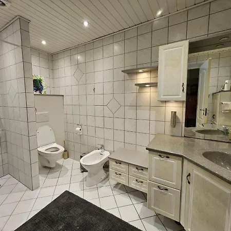 Modern, Spacious With Sauna