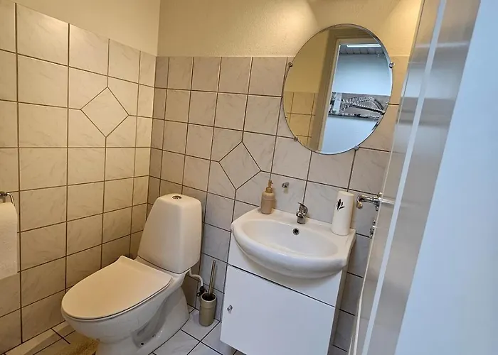 Modern, Spacious With Sauna *