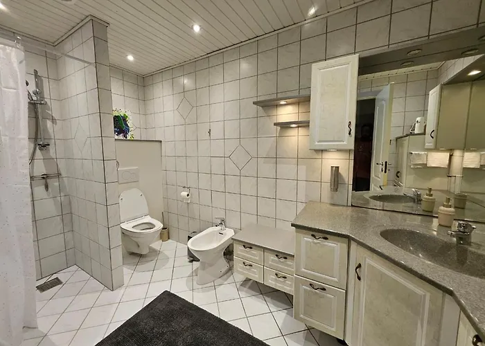 Modern, Spacious With Sauna